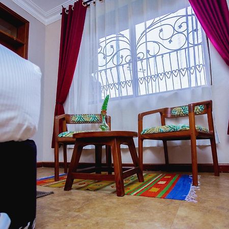 Gazelle Guest House Kampala Zewnętrze zdjęcie